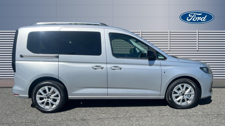 Ford Tourneo Connect 1.5 EcoBoost 115 Titanium 5dr Auto Petrol Estate